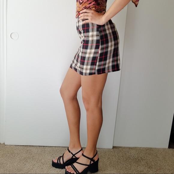 Nasty Gal Dresses & Skirts - Nasty all plaid mini skirt